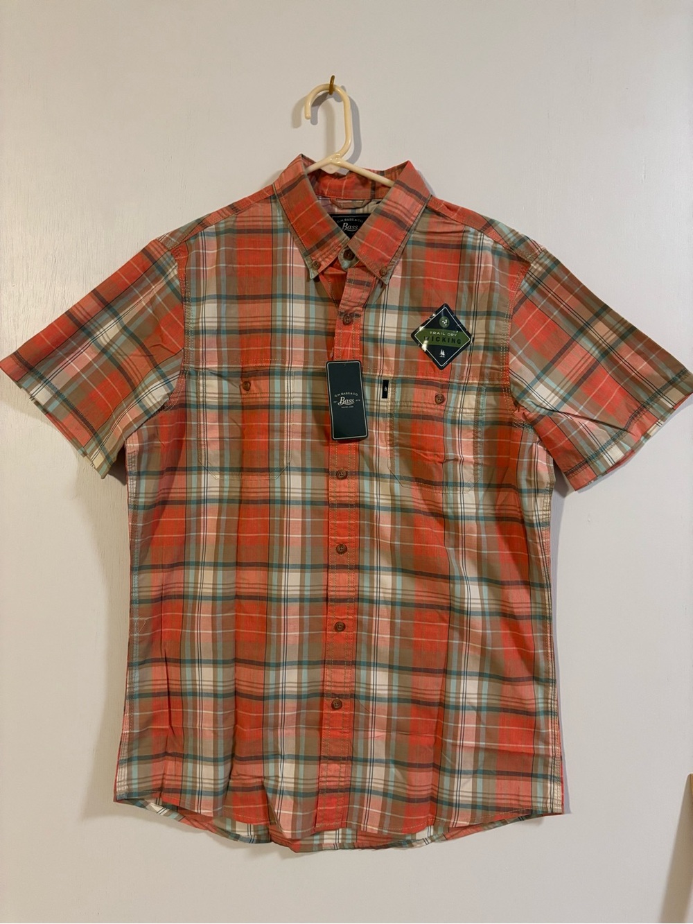 NWT GH Bass Men's Orange Plaid Short-Sleeve Shirt wicking.